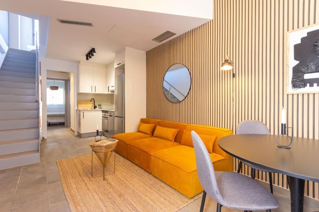 Apartamento Duplex With Terrace Near Bcn Terrassa Exterior foto