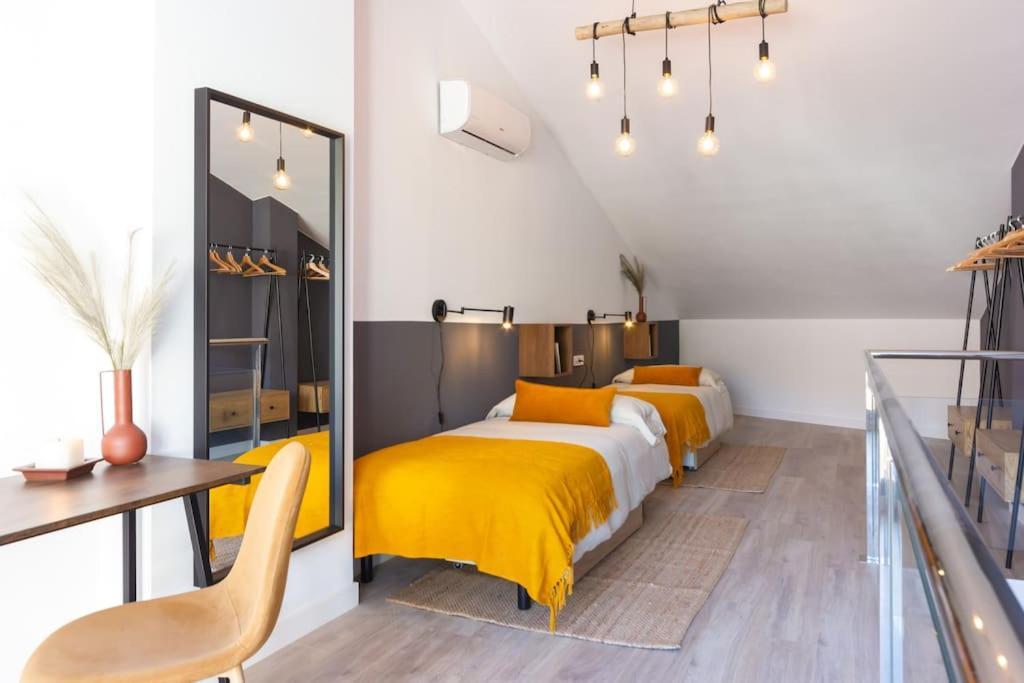 Apartamento Duplex With Terrace Near Bcn Terrassa Exterior foto