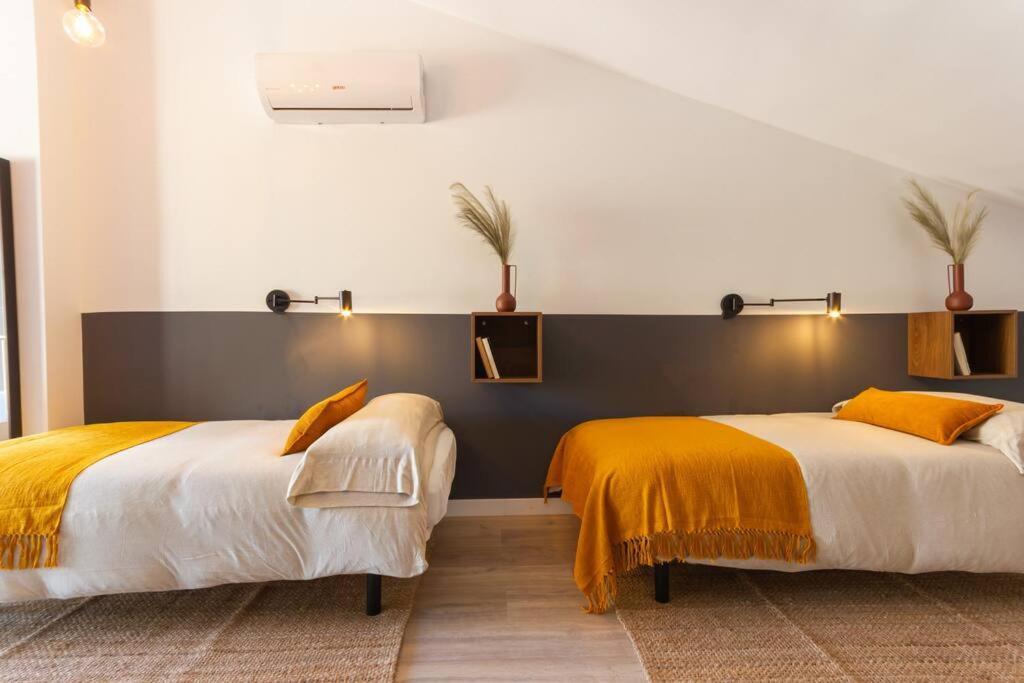 Apartamento Duplex With Terrace Near Bcn Terrassa Exterior foto